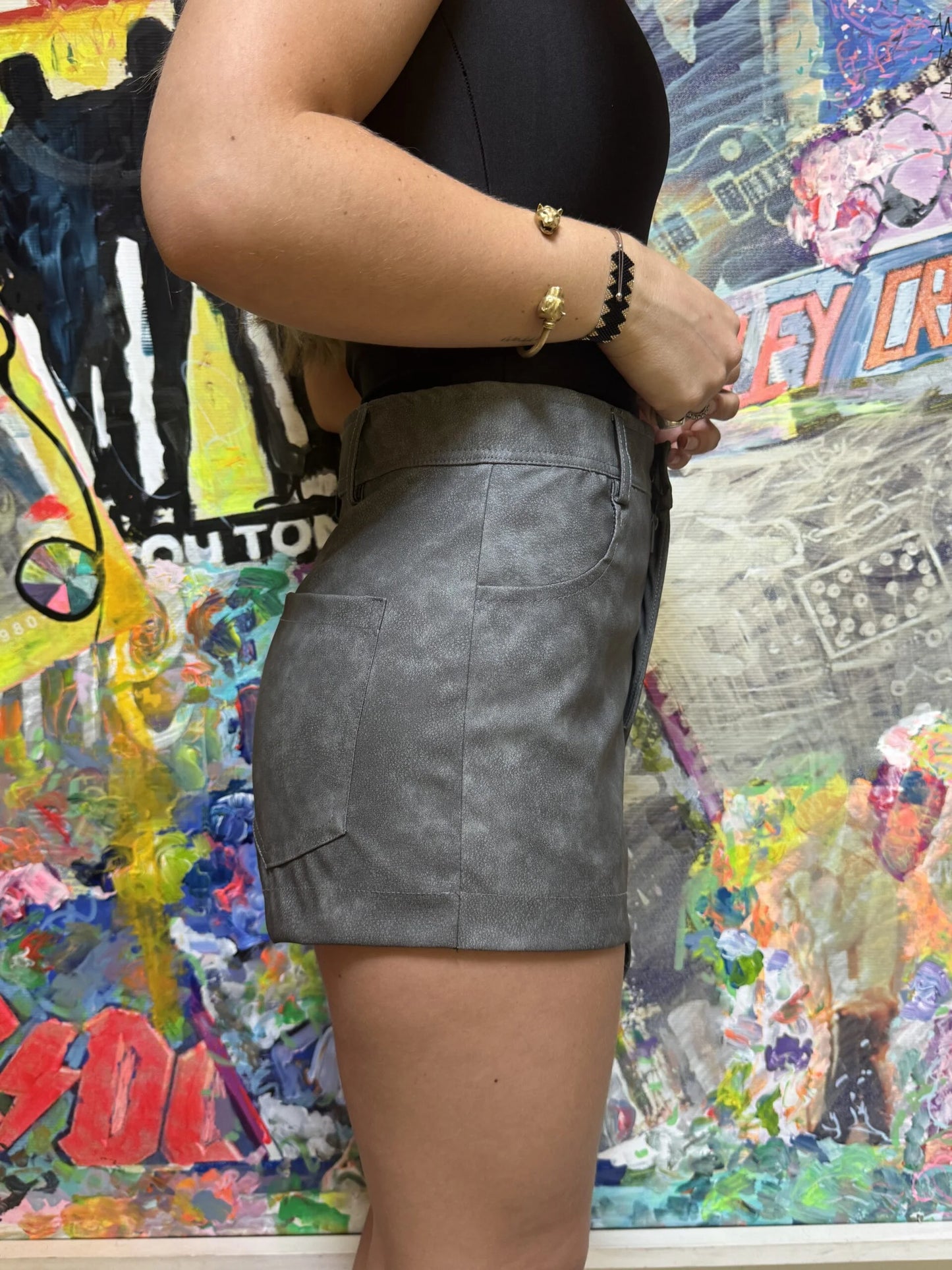 Mini/Short eco cuero gris