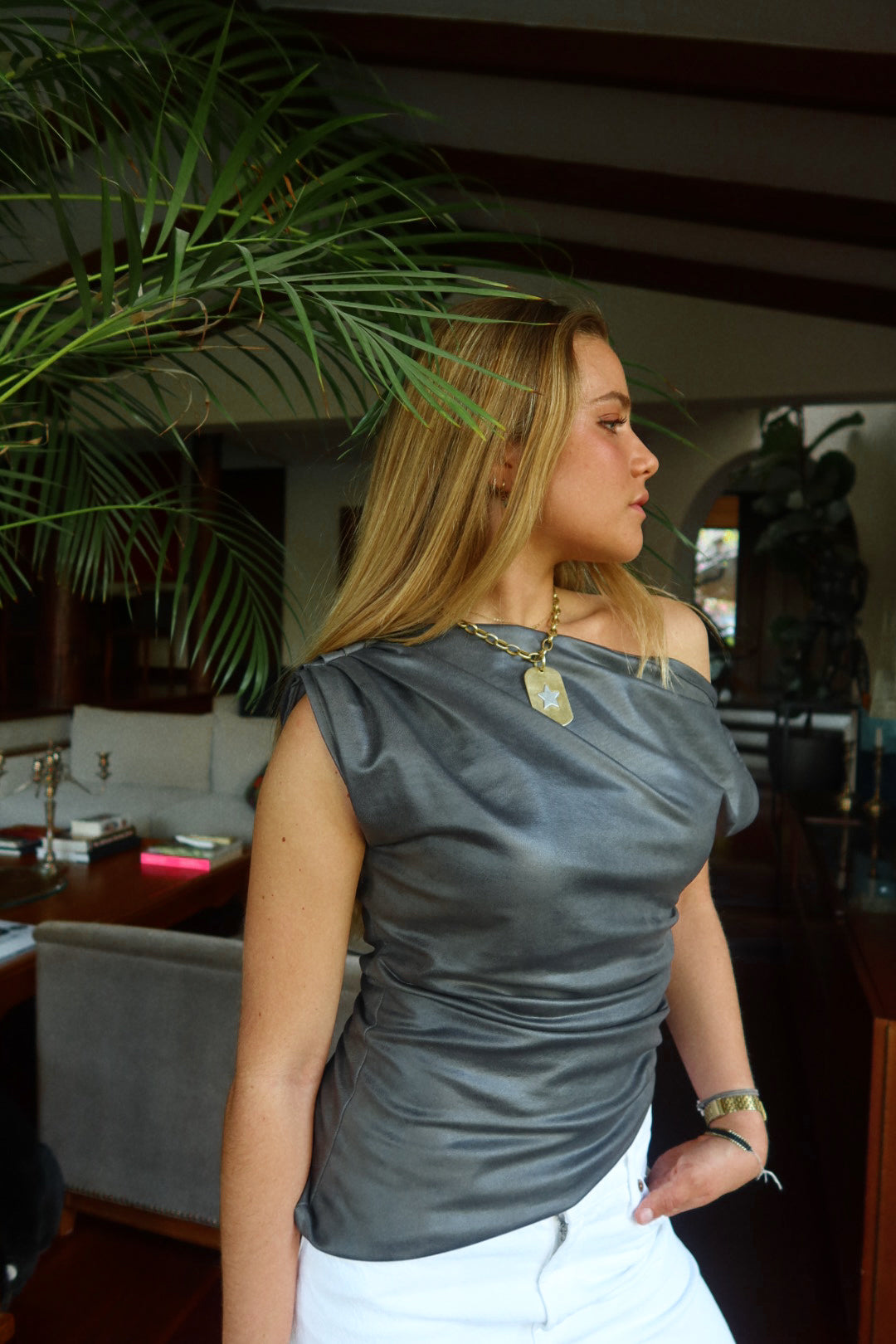Top Drapeado Gris