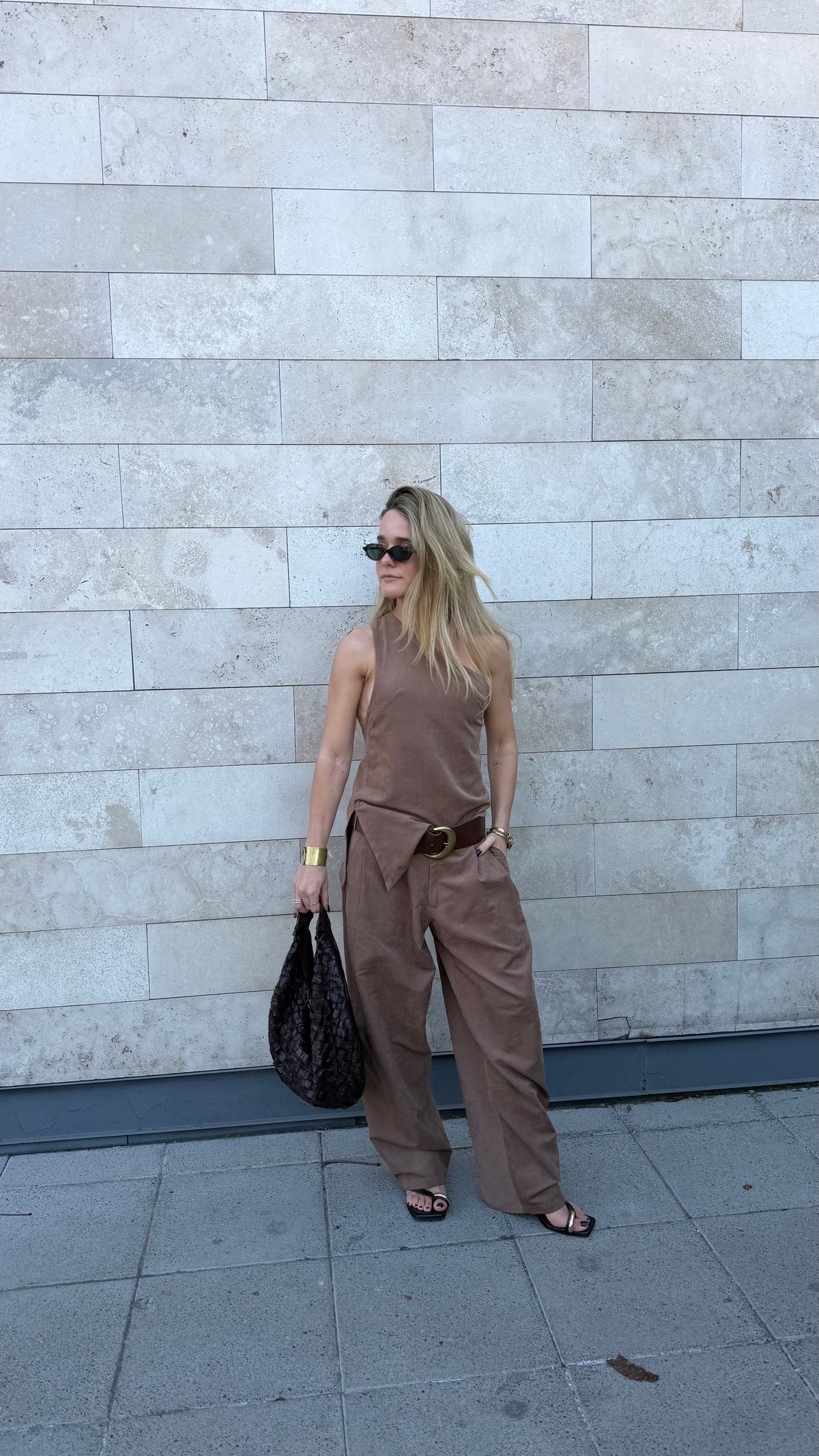 Pantalon pinzas beige