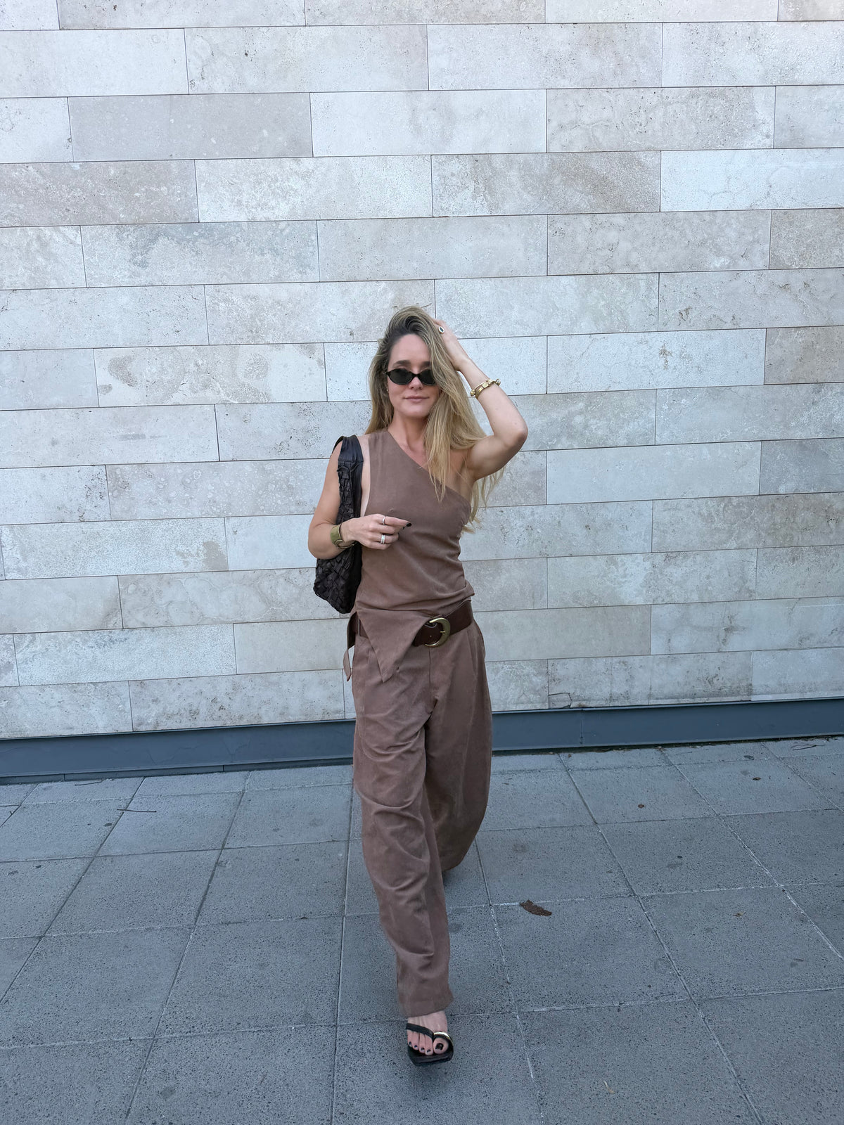 Pantalon pinzas beige